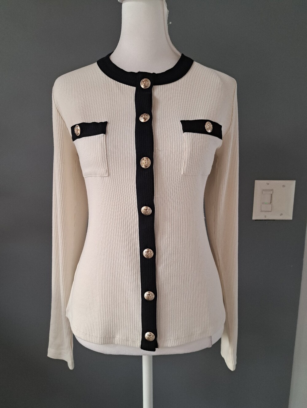 NWT Ann Taylor Cream Long-Sleeve Ribbed Cardigan with Black Trim Metal Buttons